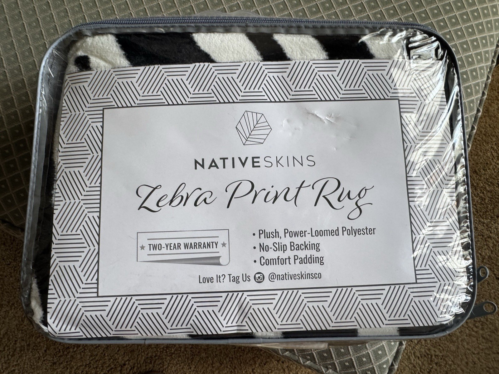 NEW SOFT Lux Big Zebra Area Rug 4.6 x 6 ft Faux Cowhide Fur ZOO Safari Wild Styl
