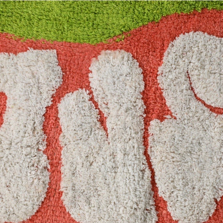 Room 2 Room Peach Shag Shaped Throw Rug “Just Peachy” 31”x31” Any room. NEW