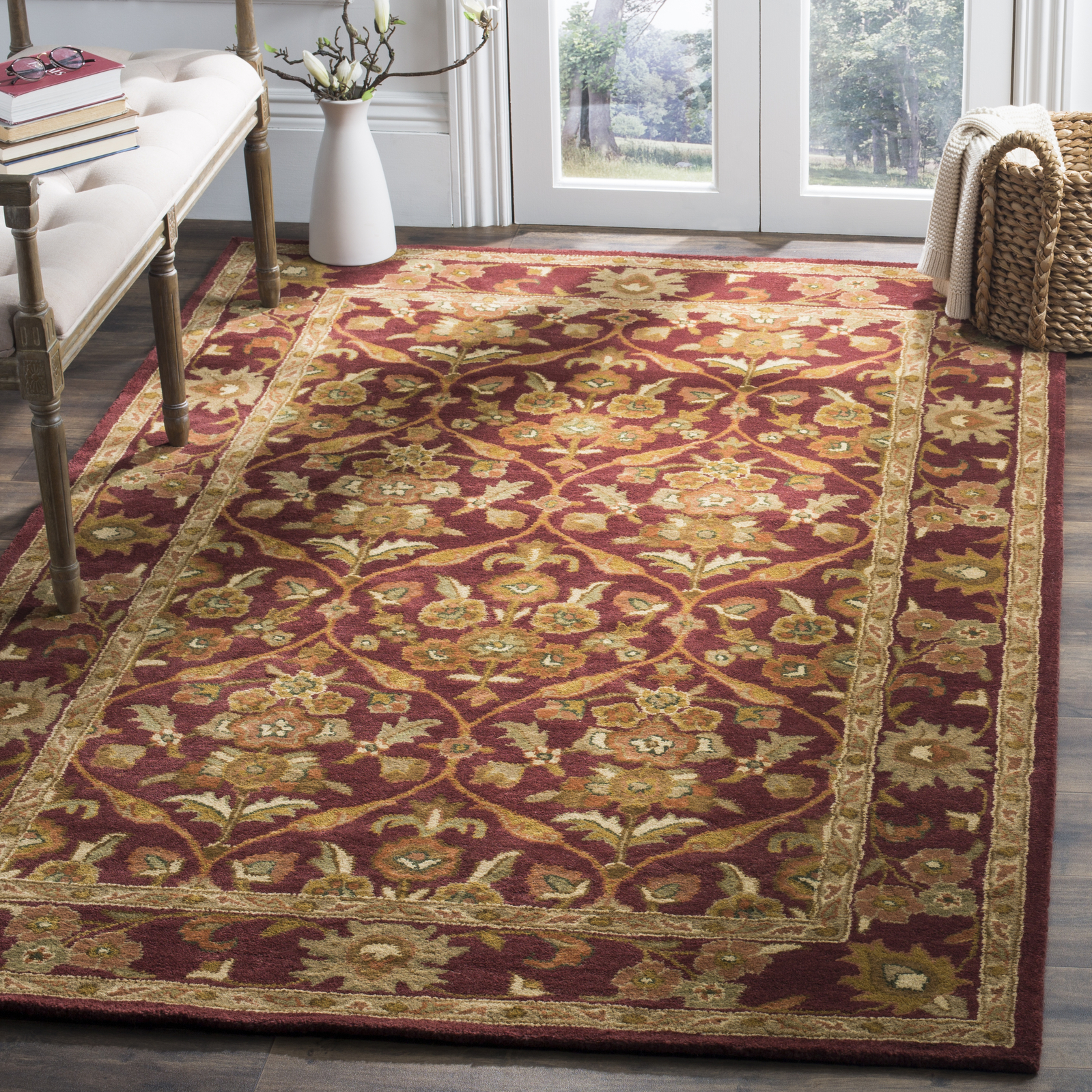 Safavieh Antiquity WINE / GOLD 3′ X 5′ Area Rug – AT51A-3