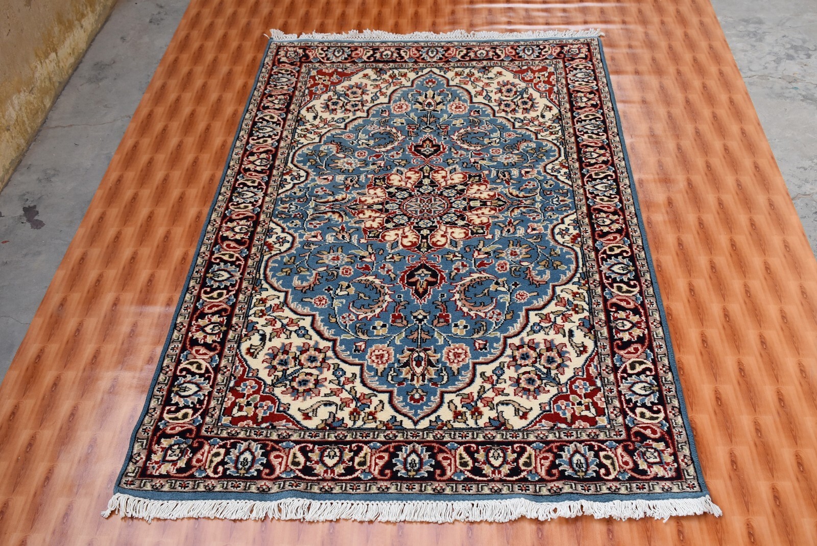 Sky Blue Bedroom Wool 4×6 ft Rug Handmade Area Rug Hand Knotted Carpet