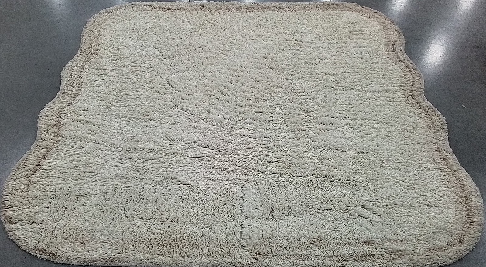 IVORY / BEIGE 6′-0″ x 6′-0″ Back Stain Rug, Reduced Price 1172789386 VRM221A-6SQ
