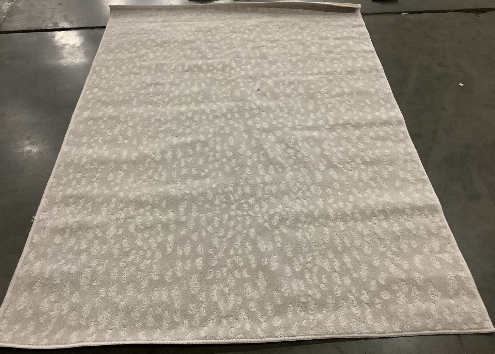 IVORY 5′-3″ x 7′-6″ Back Stain Rug, Reduced Price 1172668685 PNS408A-5