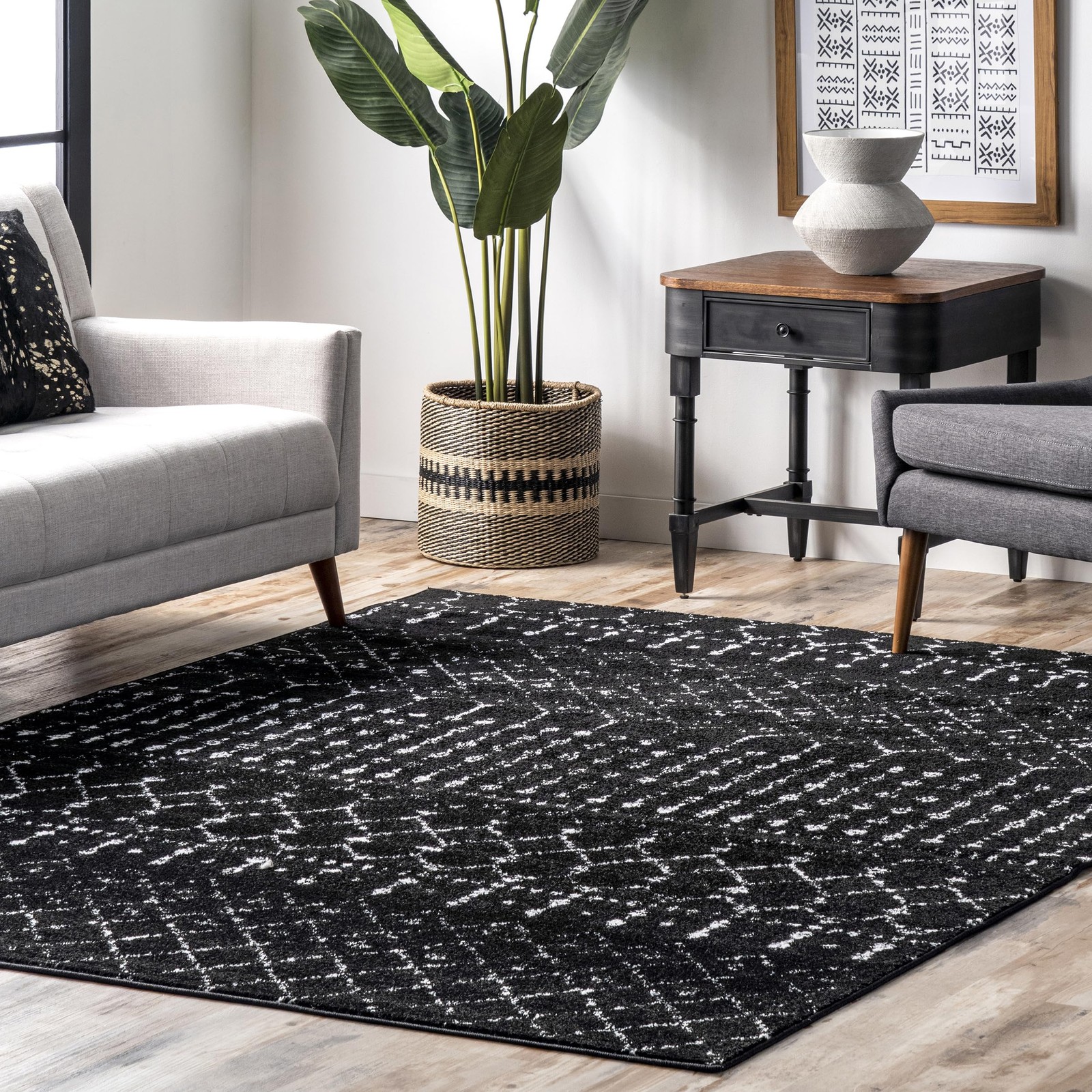 nuLOOM Moroccan Blythe Area Rug, 4′ x 6′, Black and White