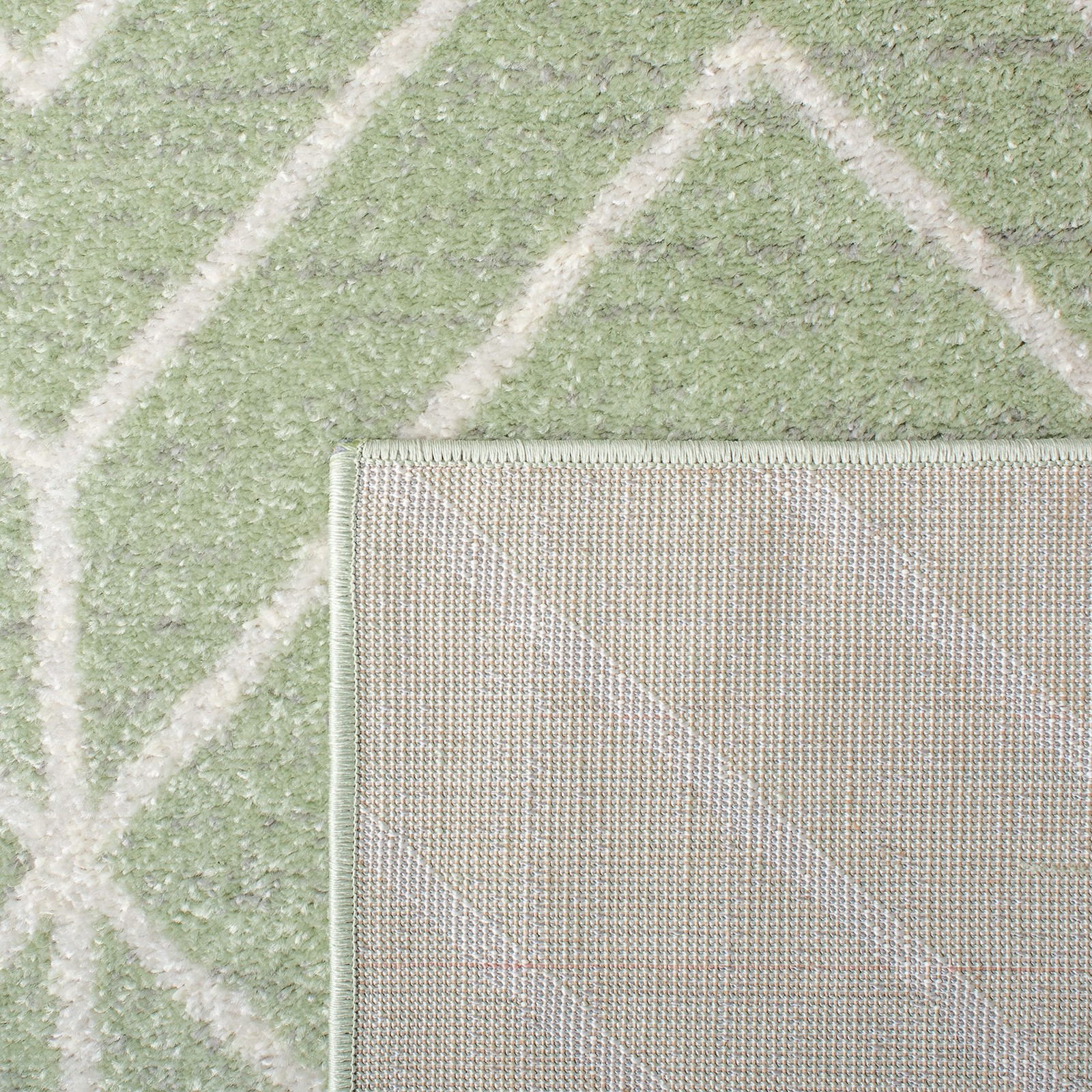 Safavieh Adirondack – 26 X 20 Geometric Design Care Ideal For The