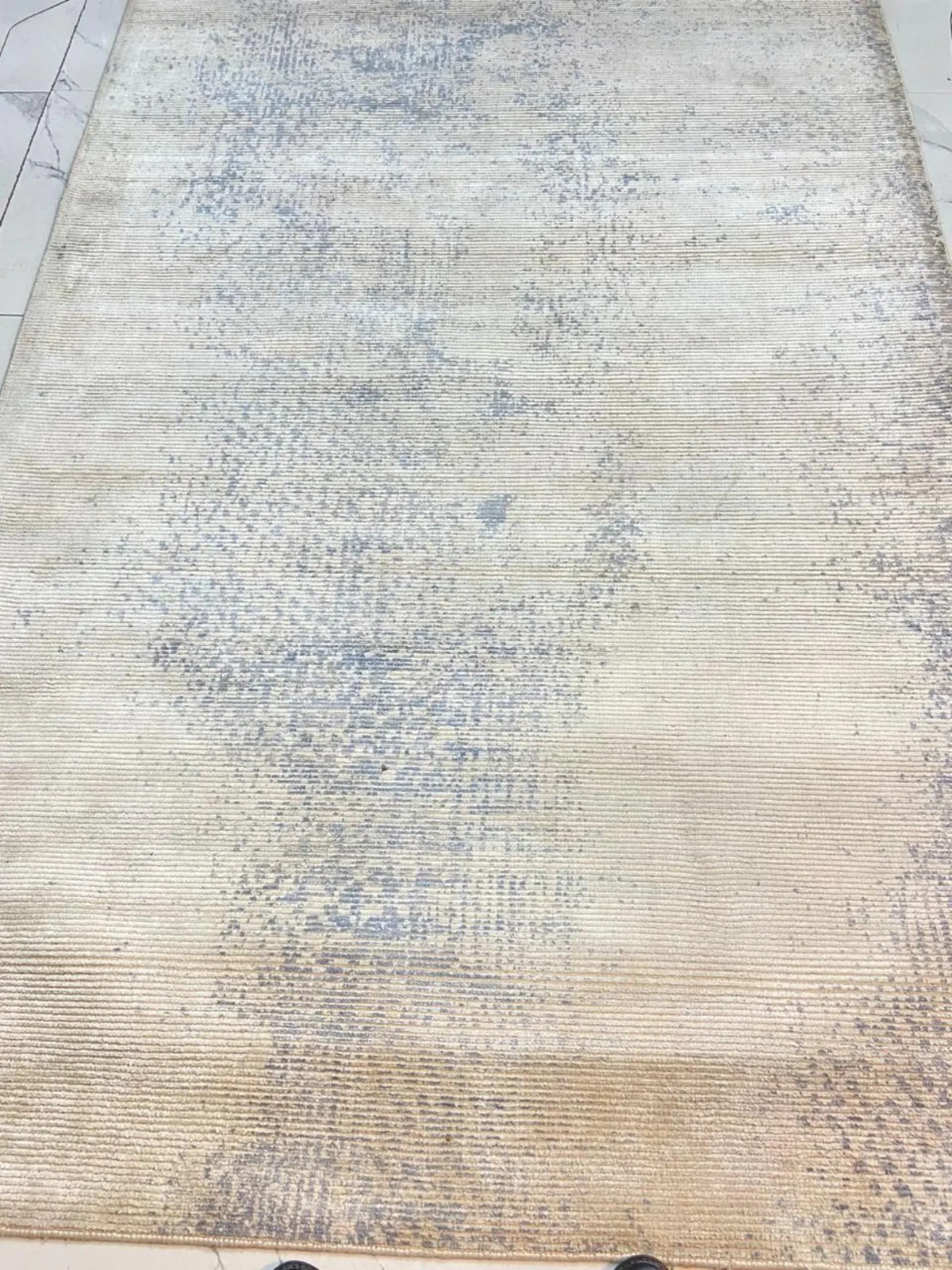 Hand-Tufted Wool Area Rug: Abstract Ivory Living Room Carpet