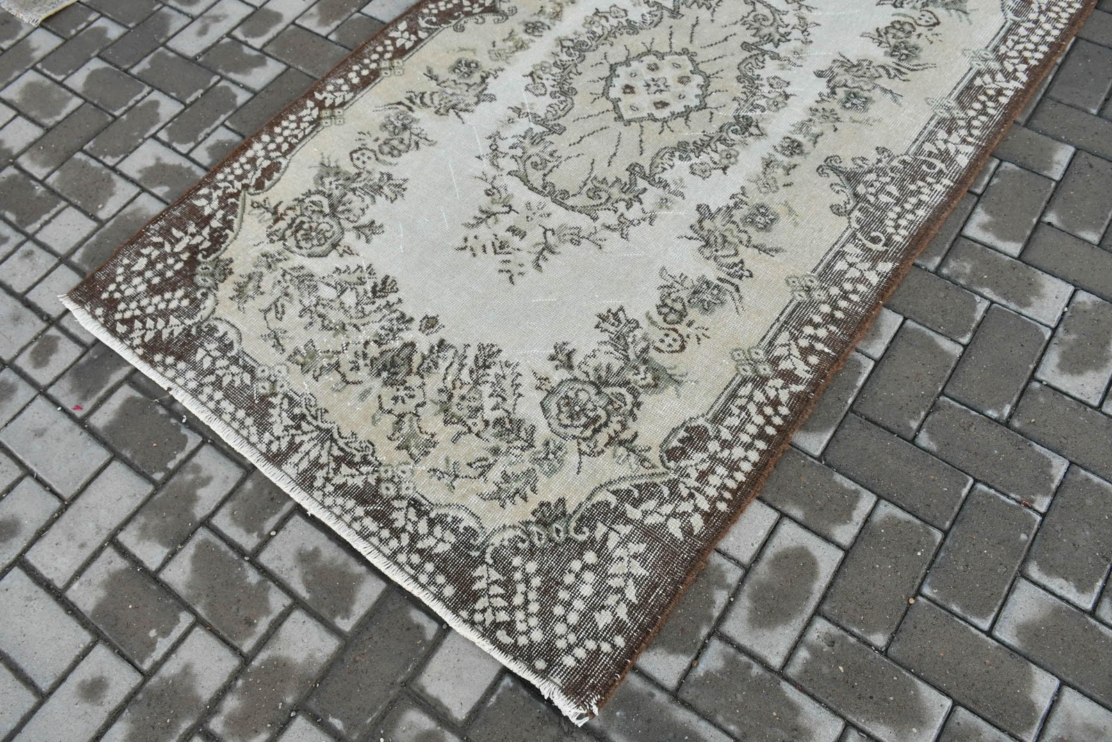 Vintage 4,2×6,9 ft Rug, Turkish Rug, Brown Polka dot Wool Rug
