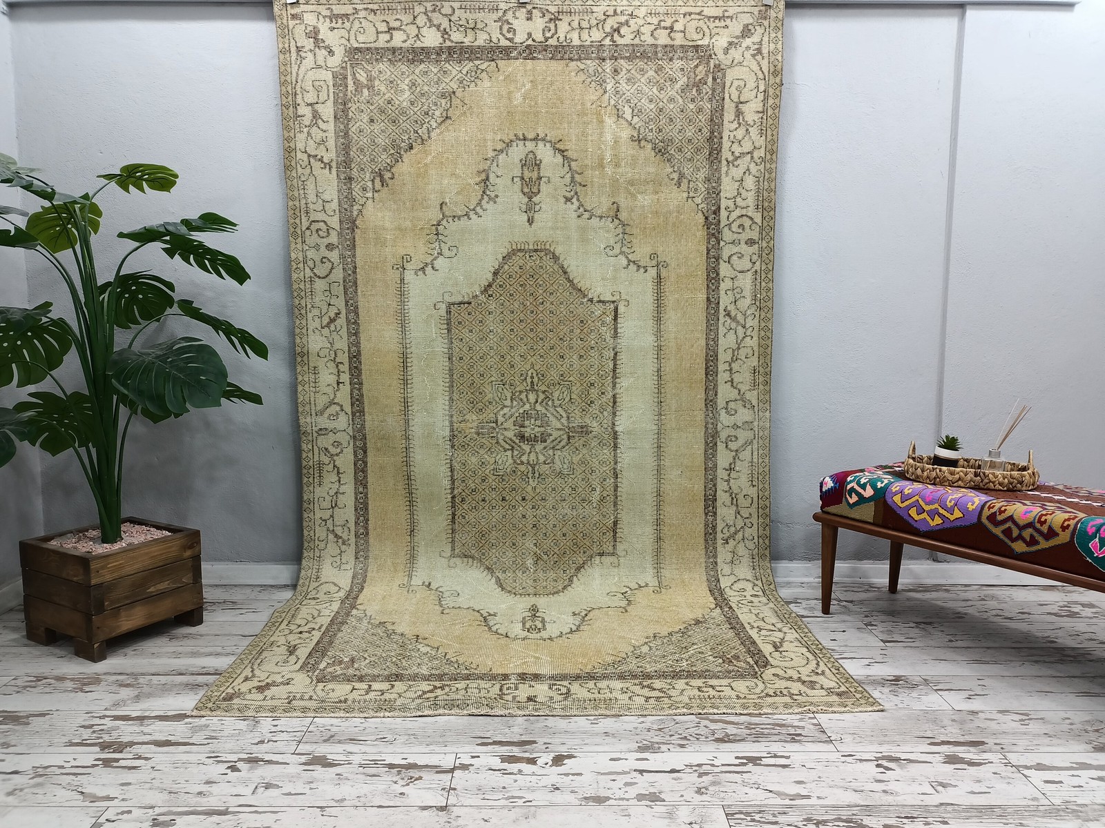 Turkish Vintage Rug Handmade Wool Orange 5.5×9.5 Ft Decorative Area