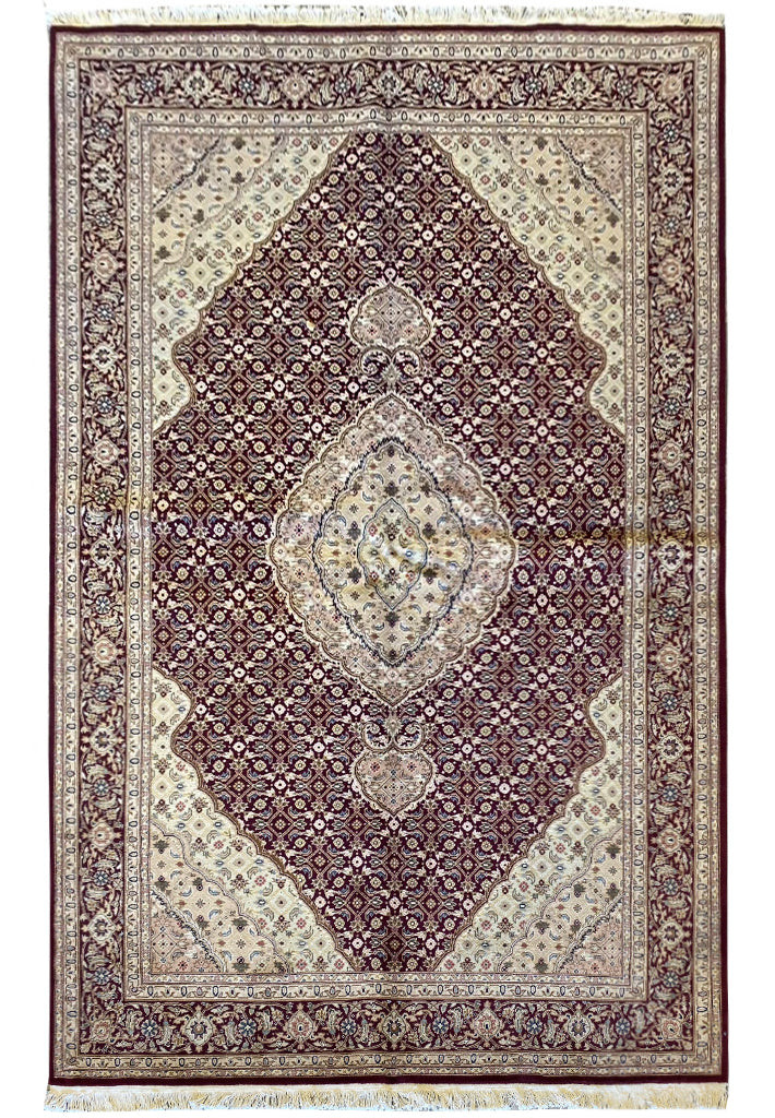 5.9 x 8.9 Fine Wool and Silk Tabriiz Mahii Rug Handmade #F-6626