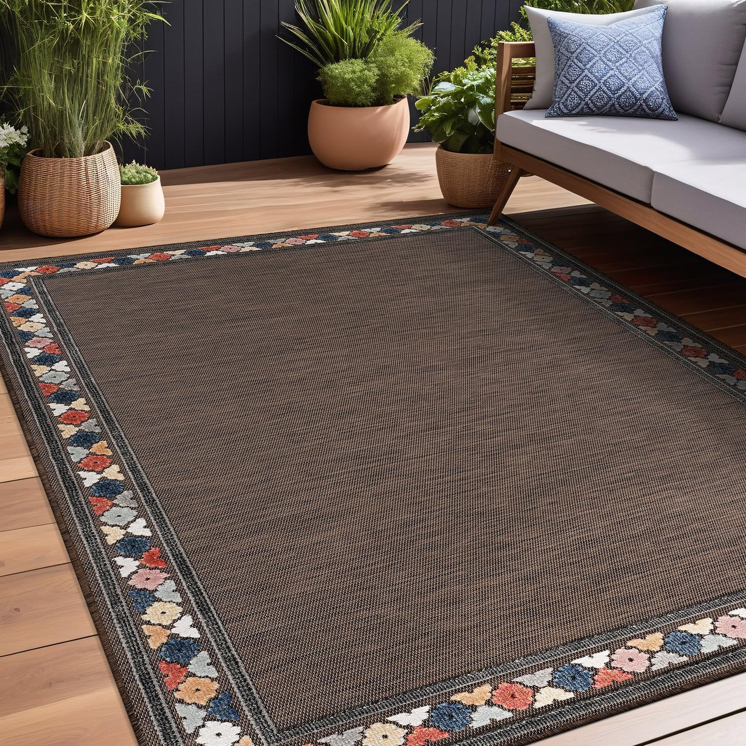 Modern 5×7 Outdoor Rug – Washable, Non-Shedding for Patio & Garden Use