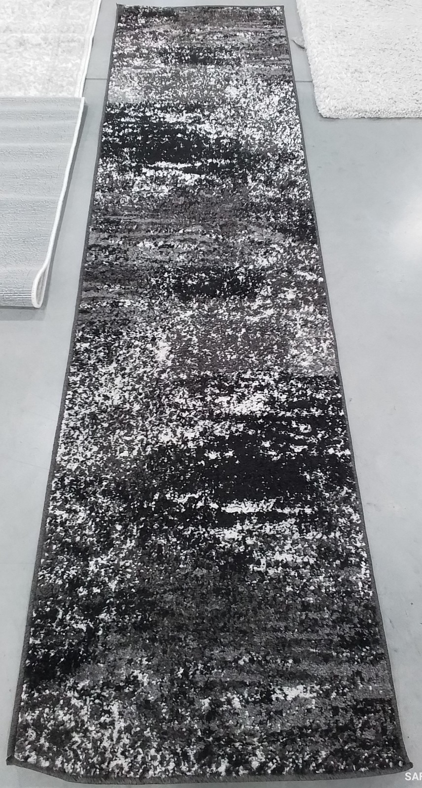 SILVER / BLACK 2′-1″ x 8′-0″ Damaged Rug, Reduced Price 1172776677 ADR112A-280