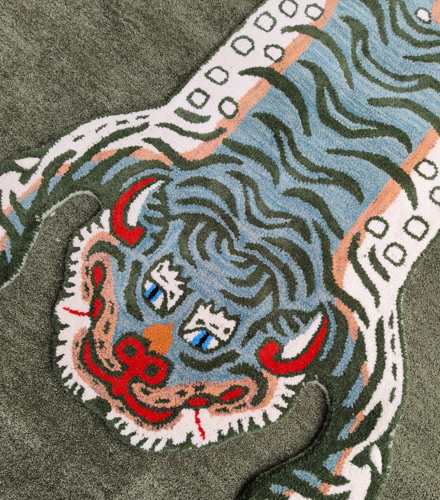 Tibetan Tiger Rugs 3×5 Feet Handmade 100% Woolen Hand Tufted For Home Decoration