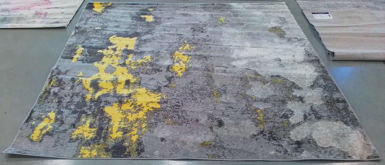 GREY / YELLOW 8′-0″ x 8′-0″ Back Stain Rug, Reduced Price 1172774935 ADR134H-8SQ