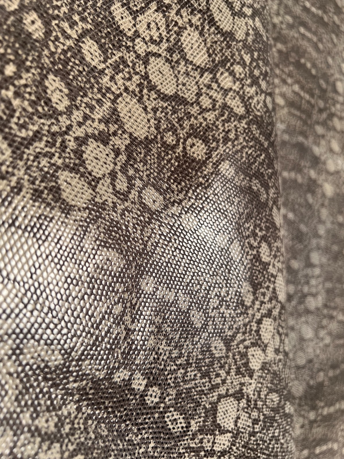 100% LAMBSKIN LEATHER GARMENT HIDE SKIN 214226