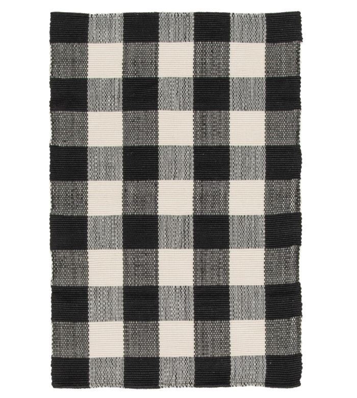 Mainstays 24″ x 36″ Black, White Outdoor Layering Rug.