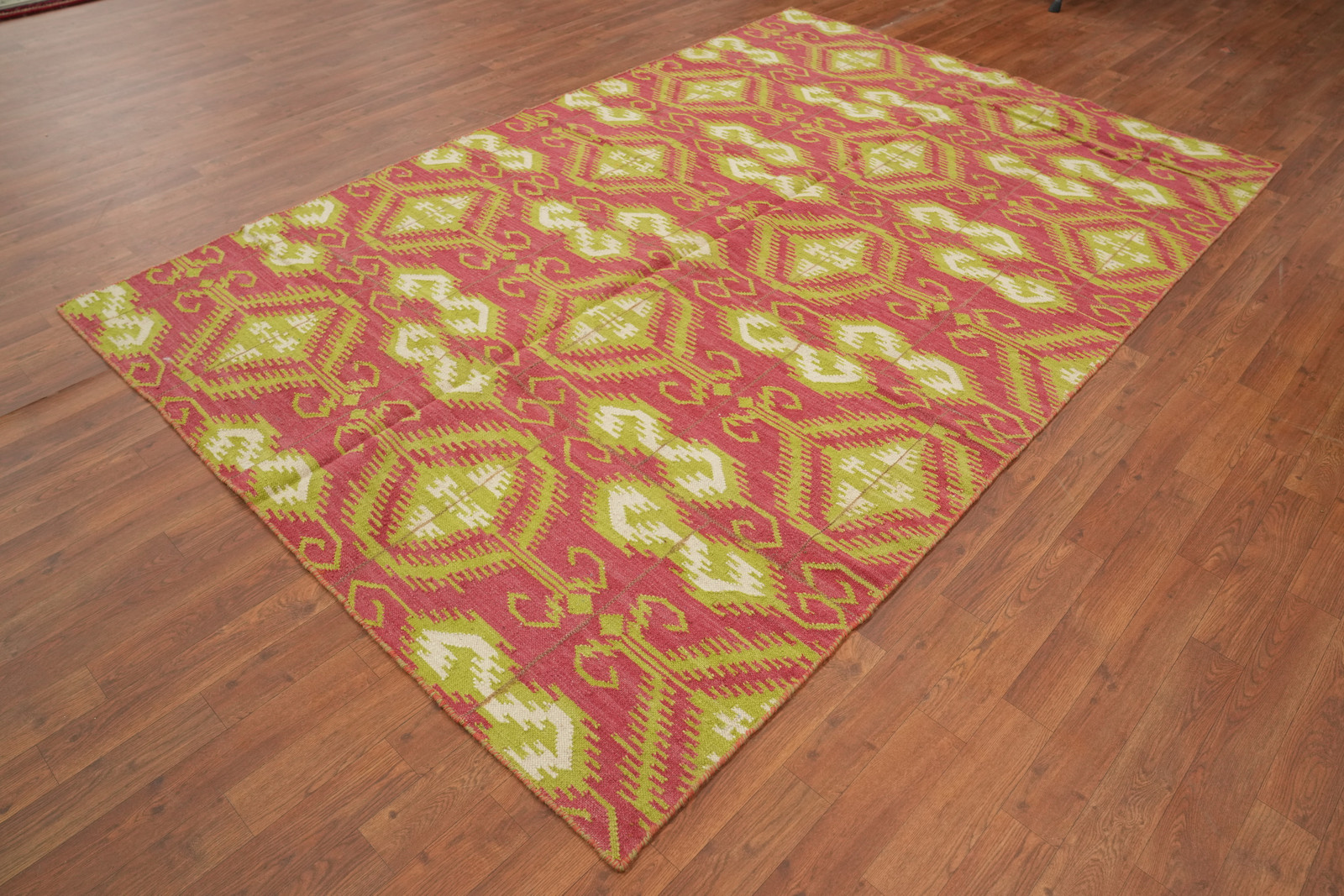 Hand-Woven Geometric Kilim Area Rug 6×9 Contemporary Pink Oriental Wool Carpet