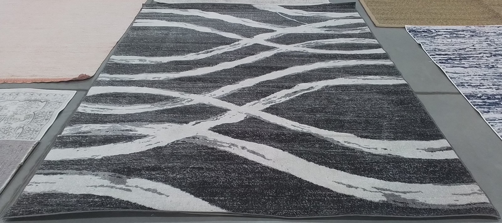 CHARCOAL IVORY 8′-0″ x 10′-0″ Back Stain Rug, Reduced Price 1172795434 ADR125R-8