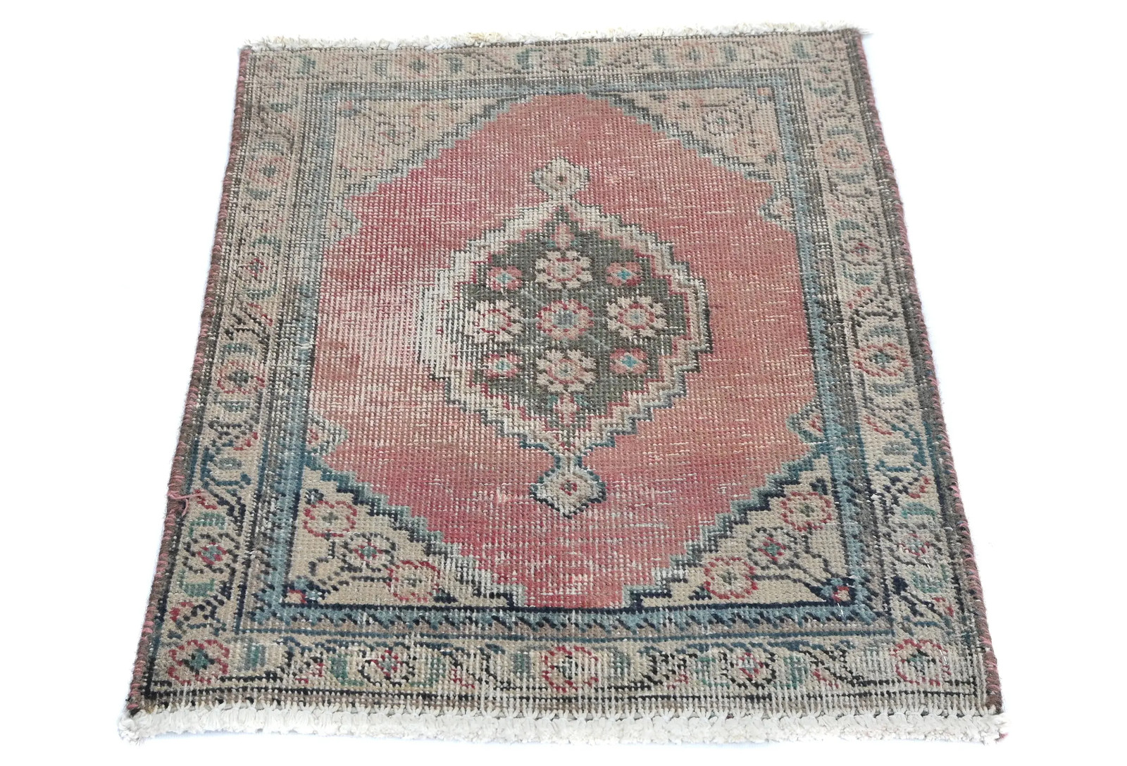 Semi-Antique Distressed Oriental Rug Muted Floral Design Decor Carpet 1’7X2’2 ft