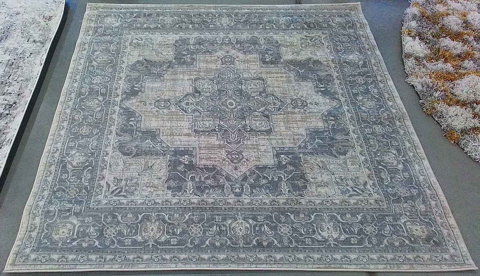 CREAM / GREY 5′-0″ x 5′-0″ Back Stain Rug, Reduced Price 1172789976 BNT865B-5SQ