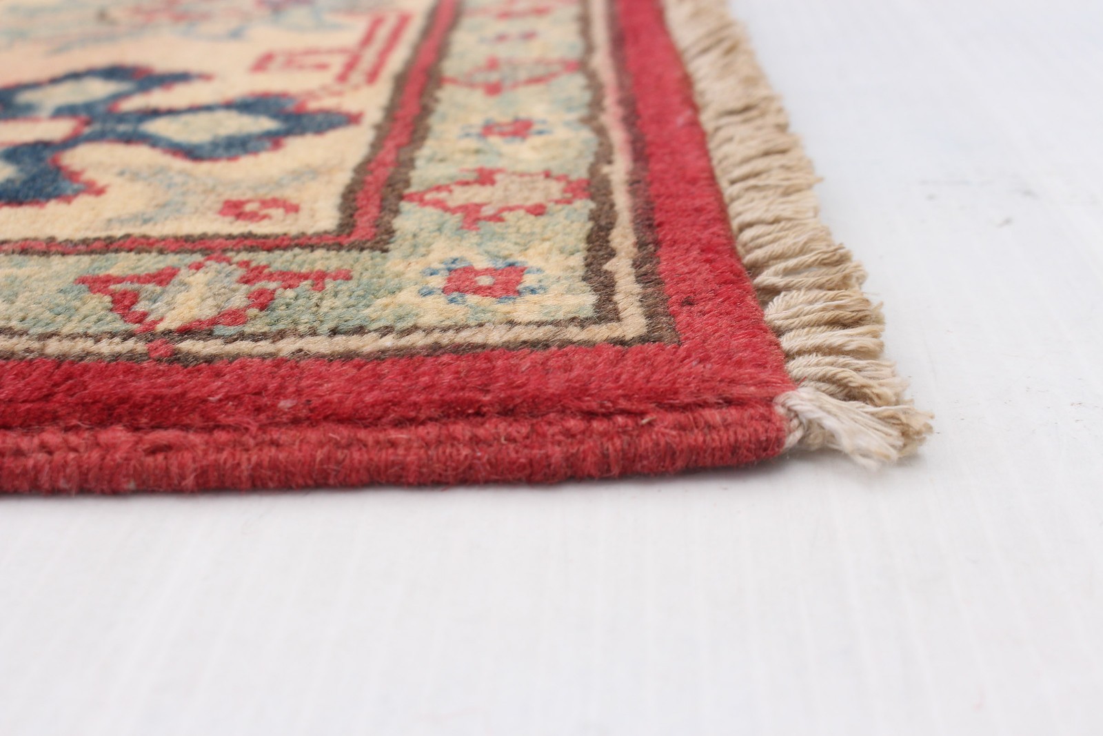Traditional Hand-knotted Carpet 4’10” x 7’0″ Wool Oriental Area Rug