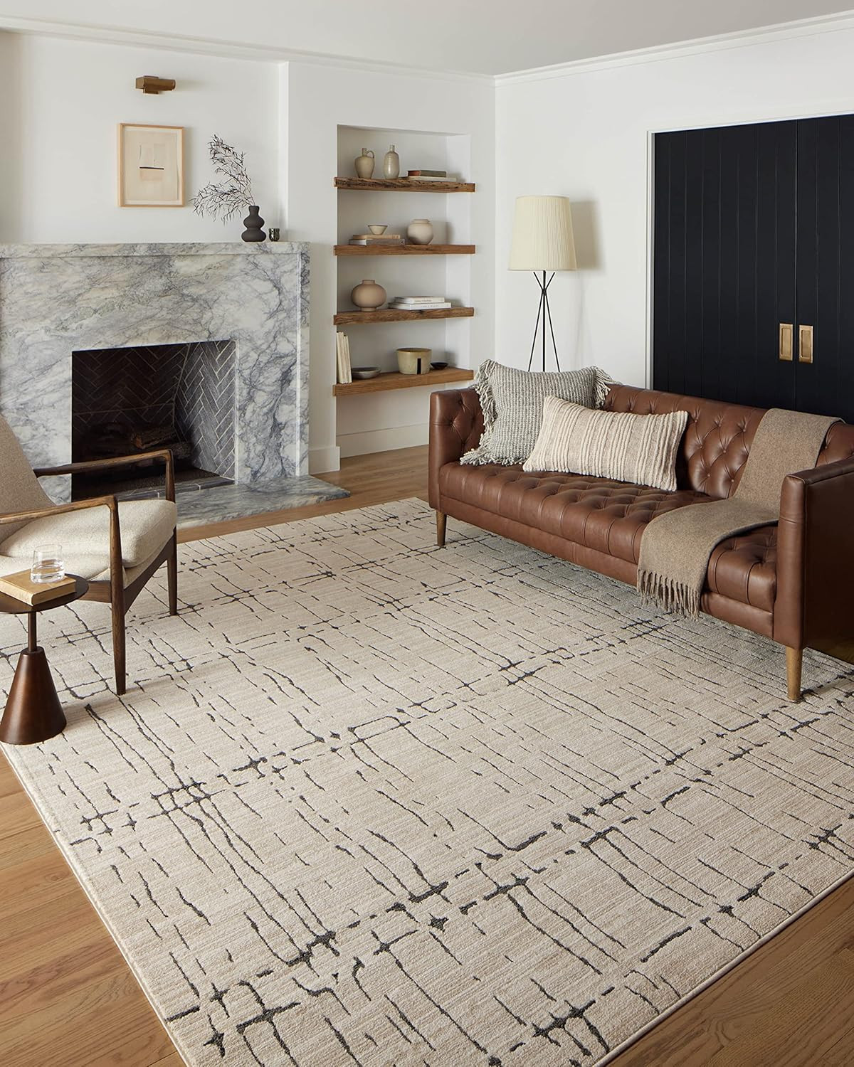 Loloi Darby Collection DAR-06 Sand/Dk. Grey 7′-10″ X 10′ Area Rug