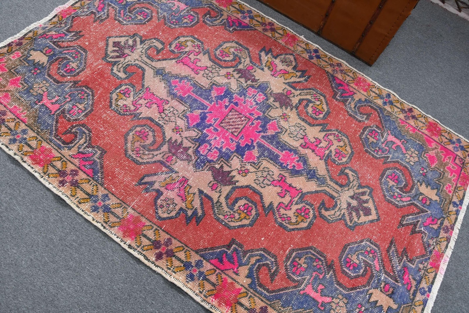 Vintage 4,3×6,6 ft Area Rug, Turkish Rug, Red Oriental Rug