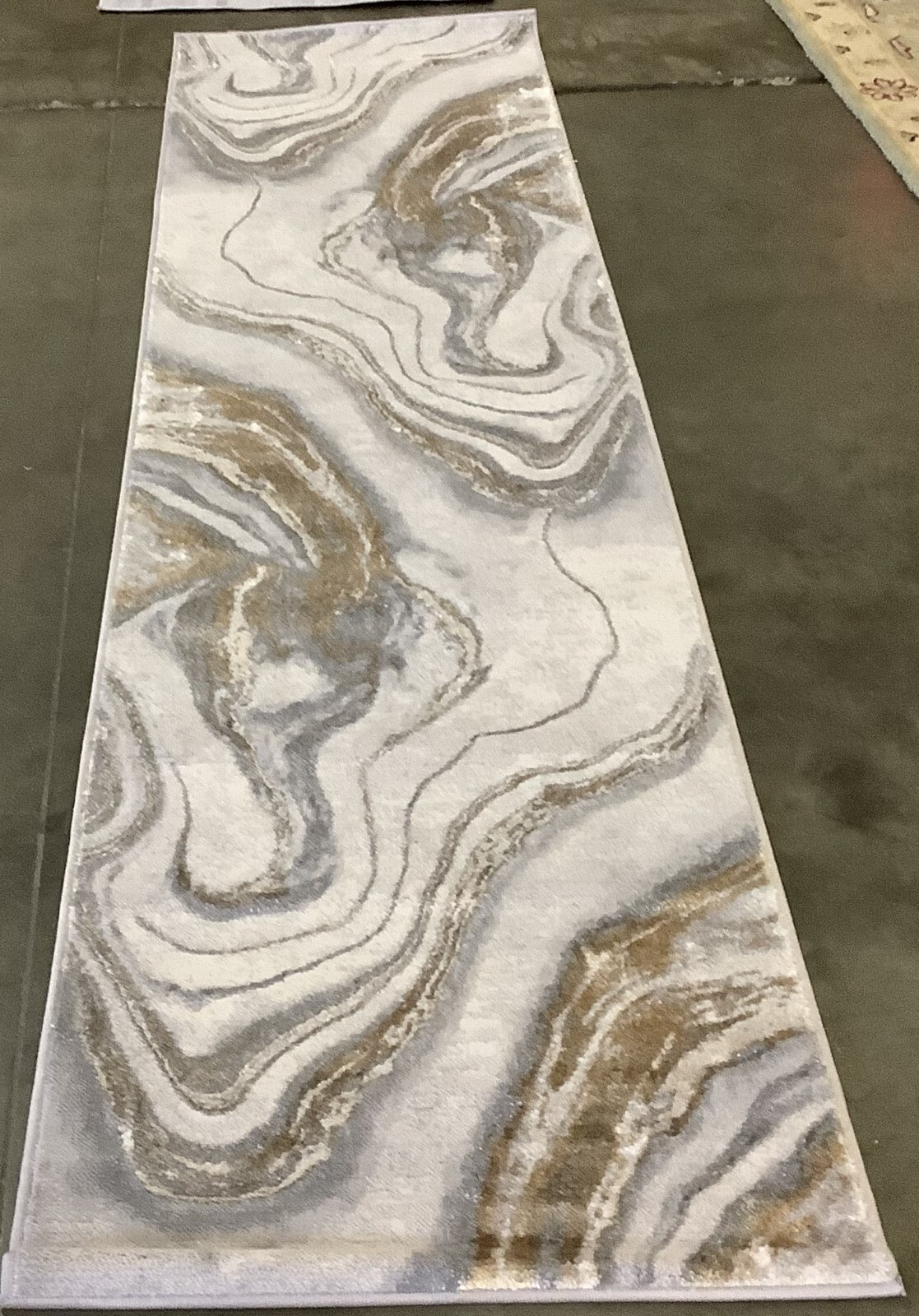 GREY / GOLD 2′-2″ x 9′-0″ Flaw in Rug, Reduced Price 1172674556 ORC637G-29