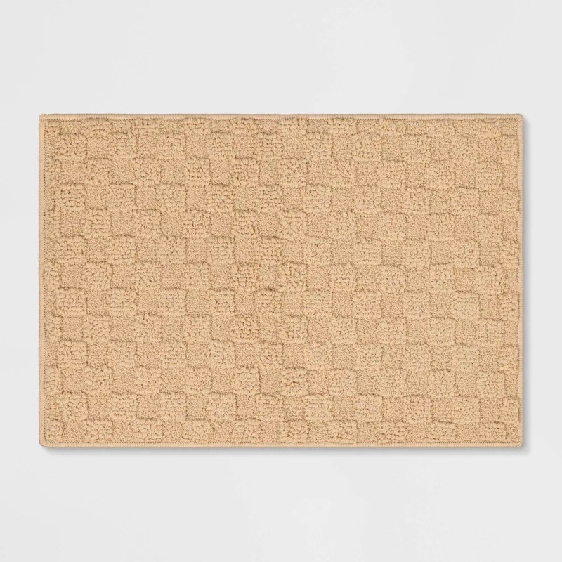 1’8″x2’6″ Tufted Rug