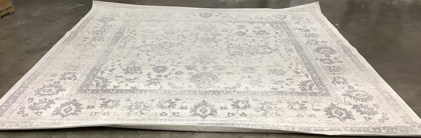 IVORY SILVR 12′-0″ x 12′-0″ Back Stain Rug Reduced Price 1172683725 ADR109C-12SQ