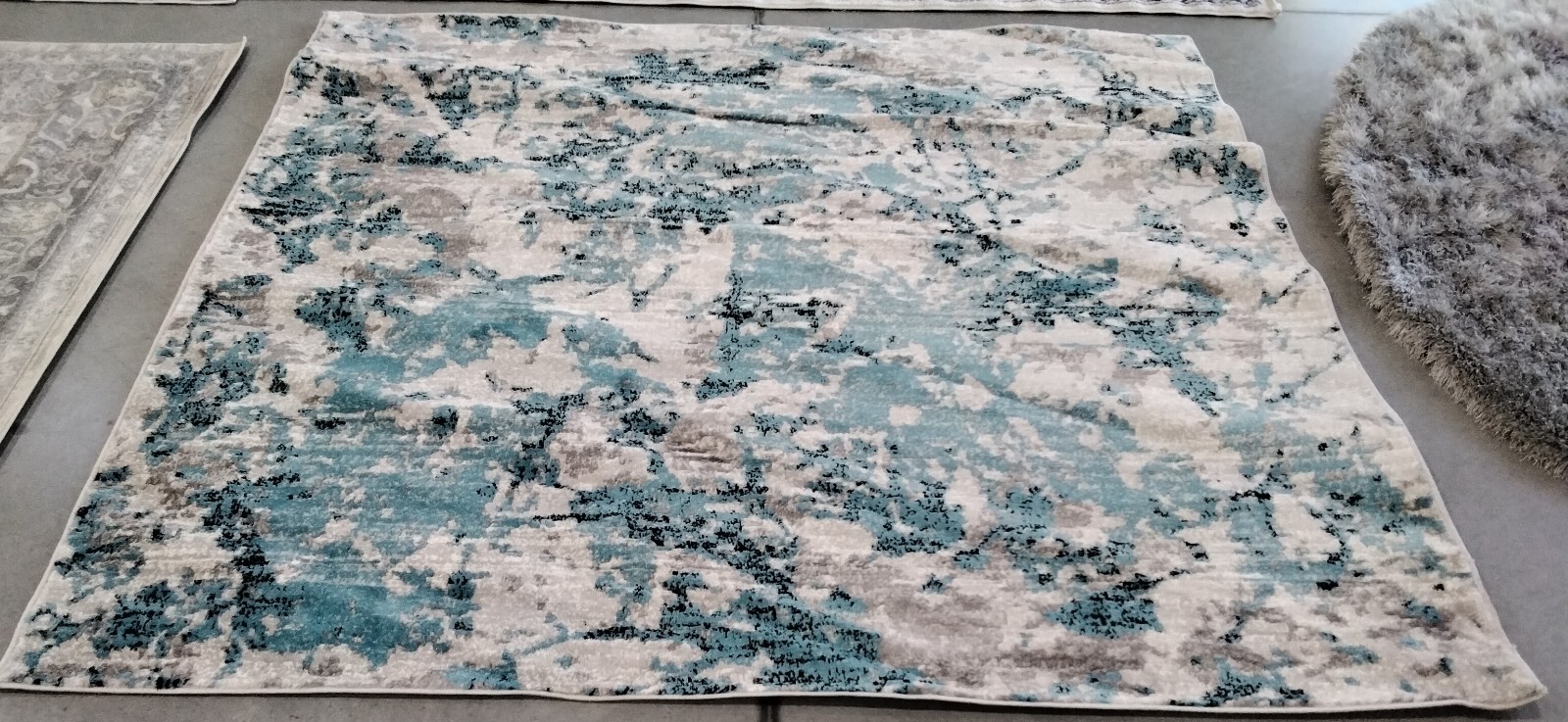BLUE / IVORY 6′-7″ X 6′-7″ S Back Stain Rug Reduced Price 1172744301 SKY186M-6SQ