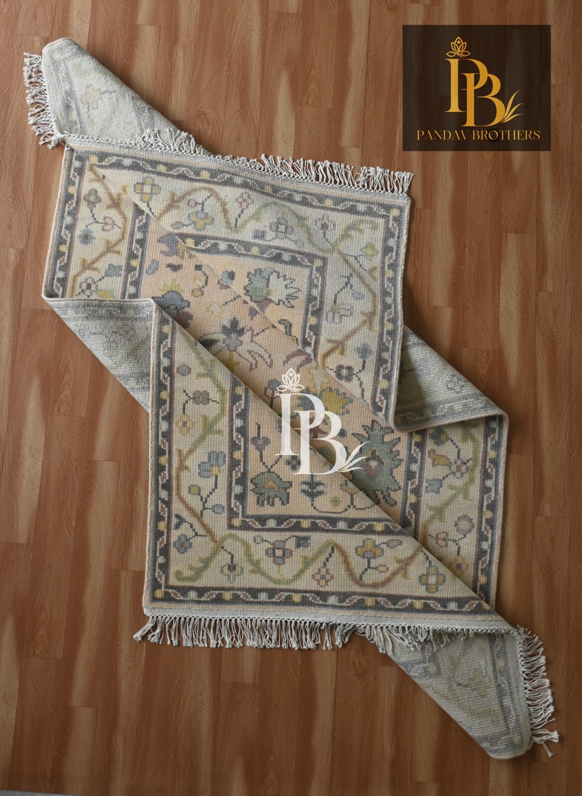 Oushak Hand-knotted Ivory/Cream Contemporary Rugs for living area & Office