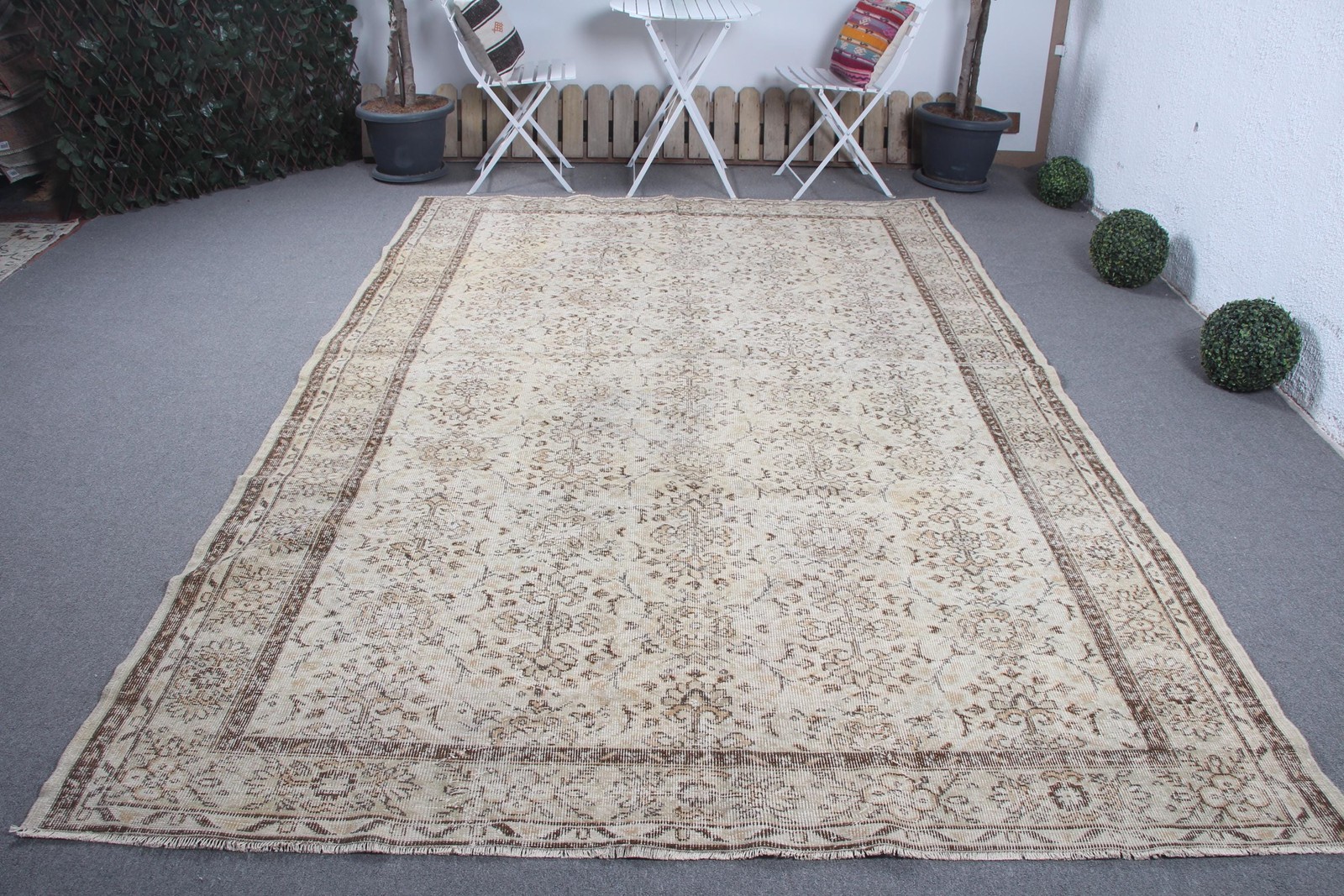 Vintage Rug, 7×10,5 ft Oversize Rug, Beige Brown Wool Rug