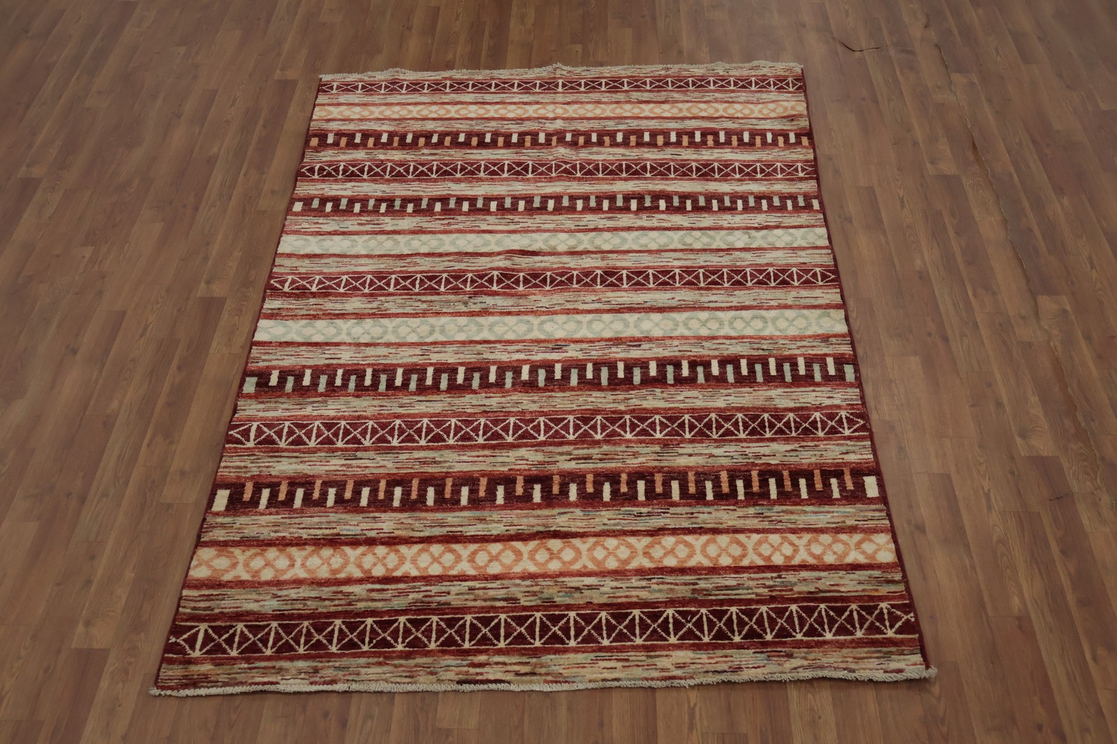 Geometric Striped Rug 5×7 Handmade Modern Style Sophisticated Decor Accent