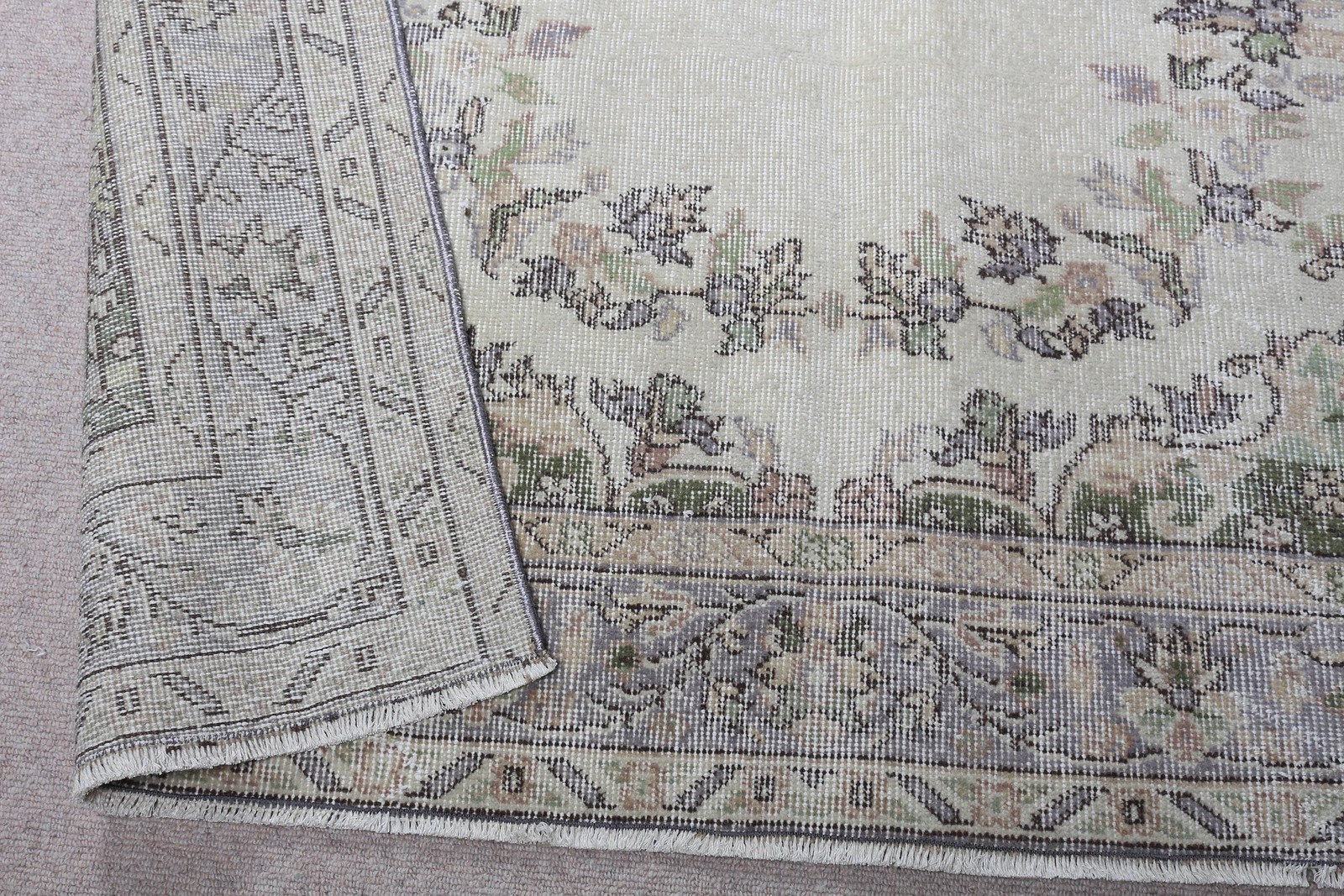 Vintage Large Rug 5,4×9,1 ft (164×276 cm), Turkish Gray Patchwork Wool Rug