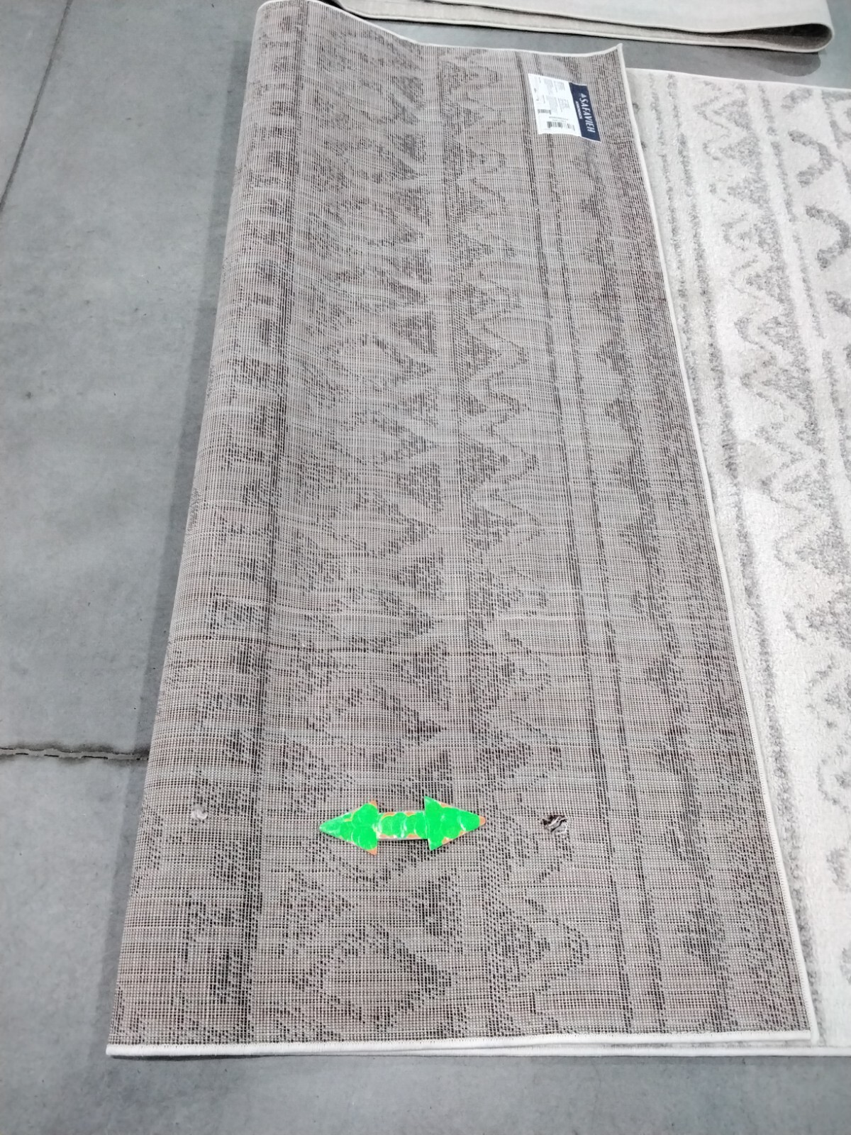 IVORY / GREY 6′ X 9′ Hole in Rug, Reduced Price 1172754960 ADR119B-6
