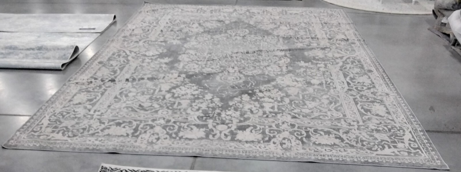 DARK GREY / CREAM 10′ X 14′ Stained Rug, Reduced Price 1172742224 RFT664B-10