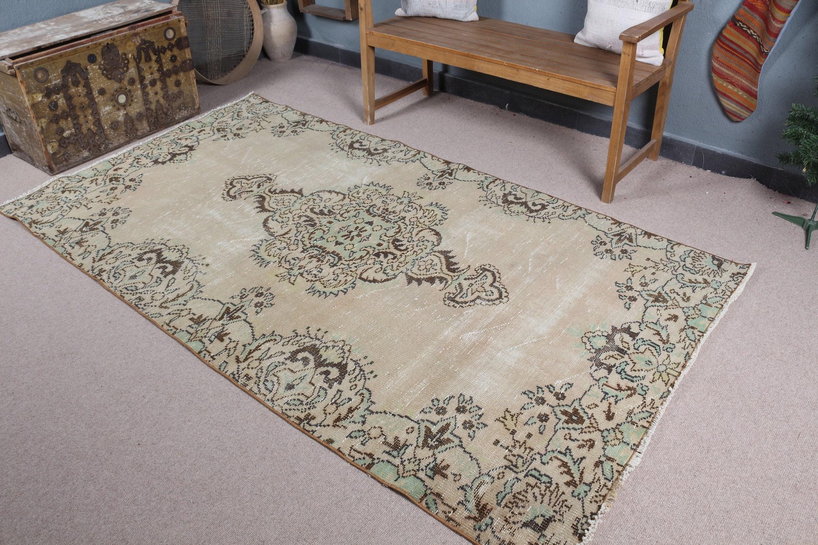 Vintage Area Rug, 4,5×8,2 ft Turkish Rug, Brown Moroccan Wool Rug