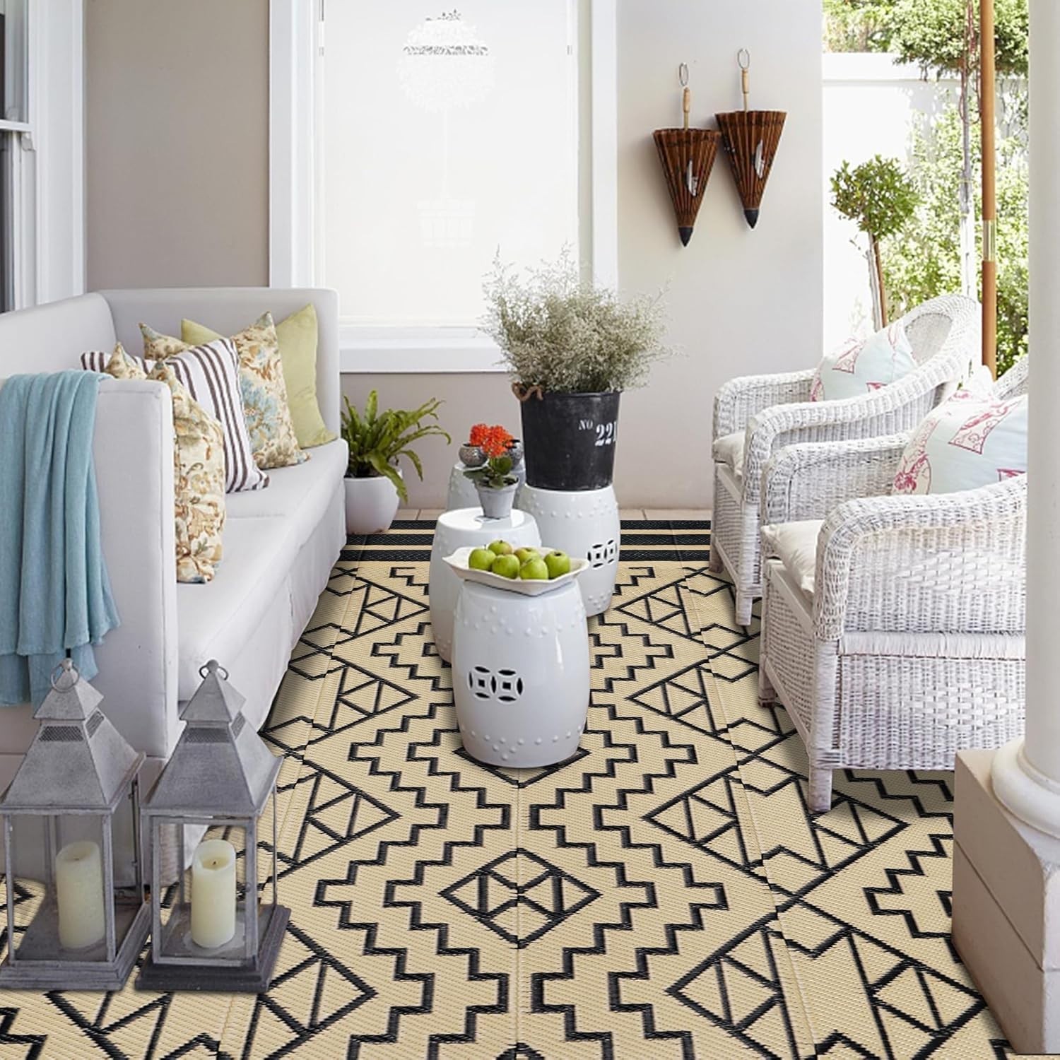 Reversible Plastic Rug 5×8 Outdoor Patio RV Beach Deck Black Beige