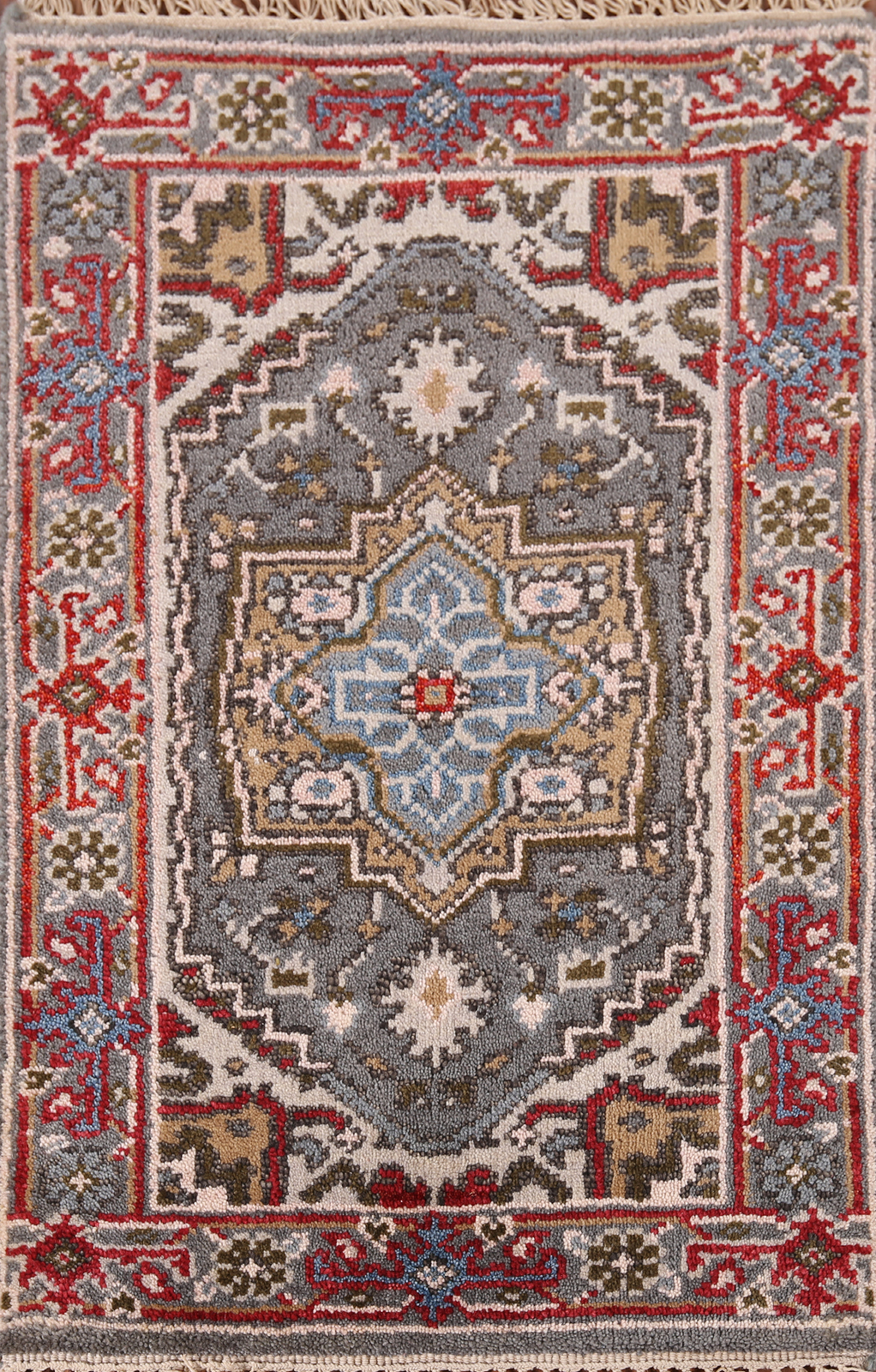 Grey Heriz Serapi Beauty Hand-Knotted Indian Accent Carpet in Wool 2×3 ft