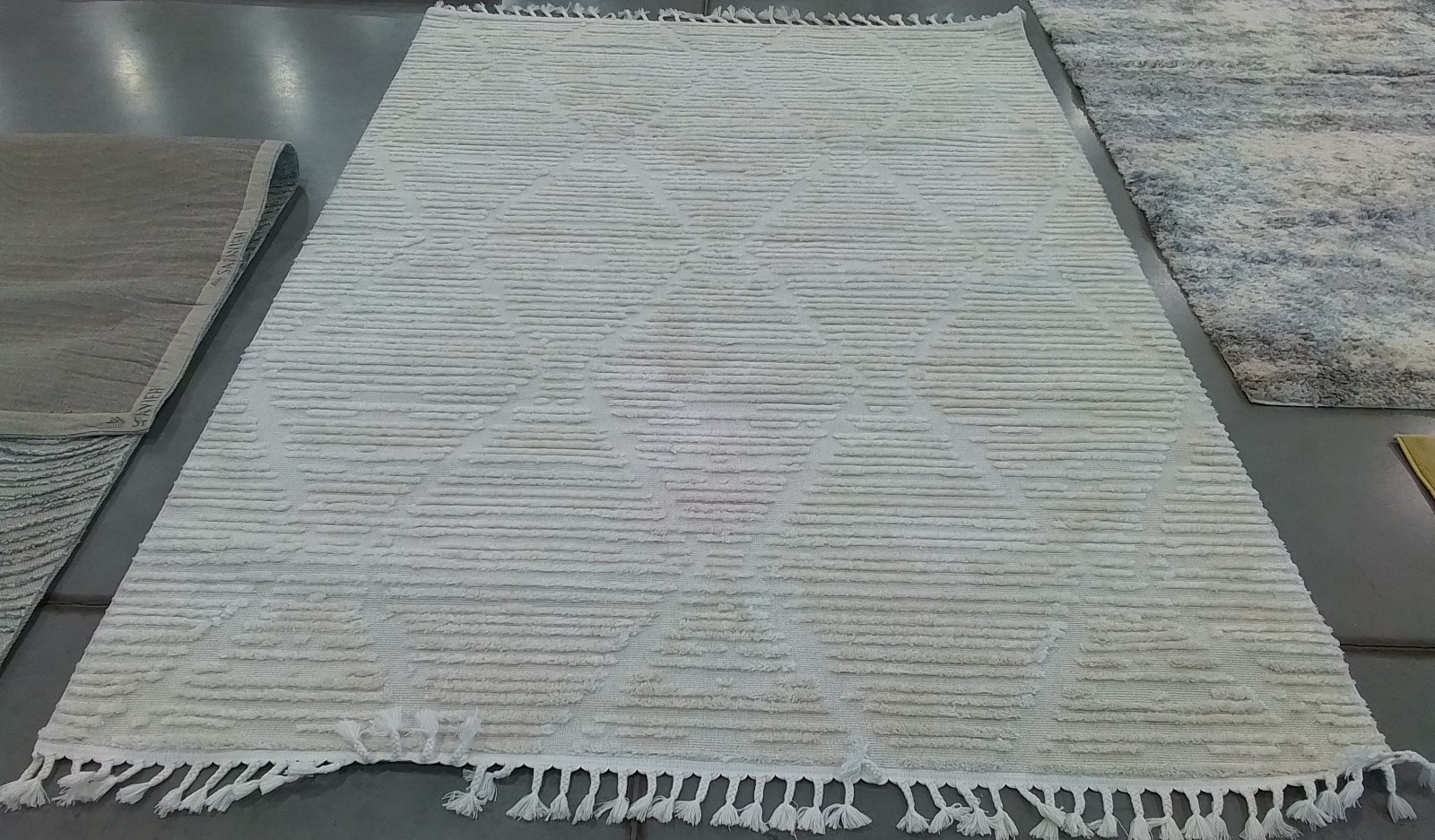 BEIGE 6′-6″ x 9′-0″ Back Stain Rug, Reduced Price 1172778571 MRK517C-6