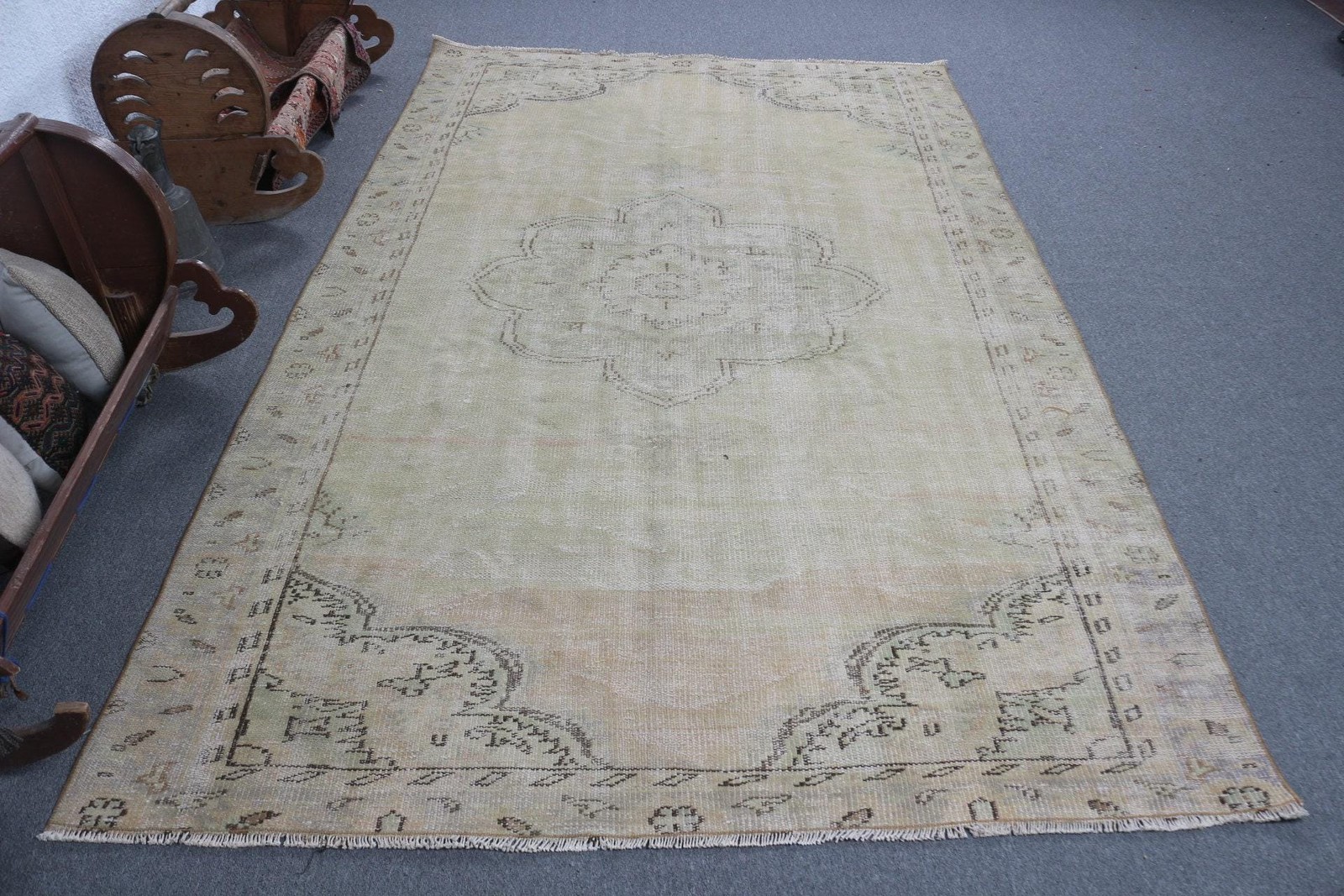 5,6×8,8 ft Vintage Turkish Rug, Large Rug, White Wool Rug