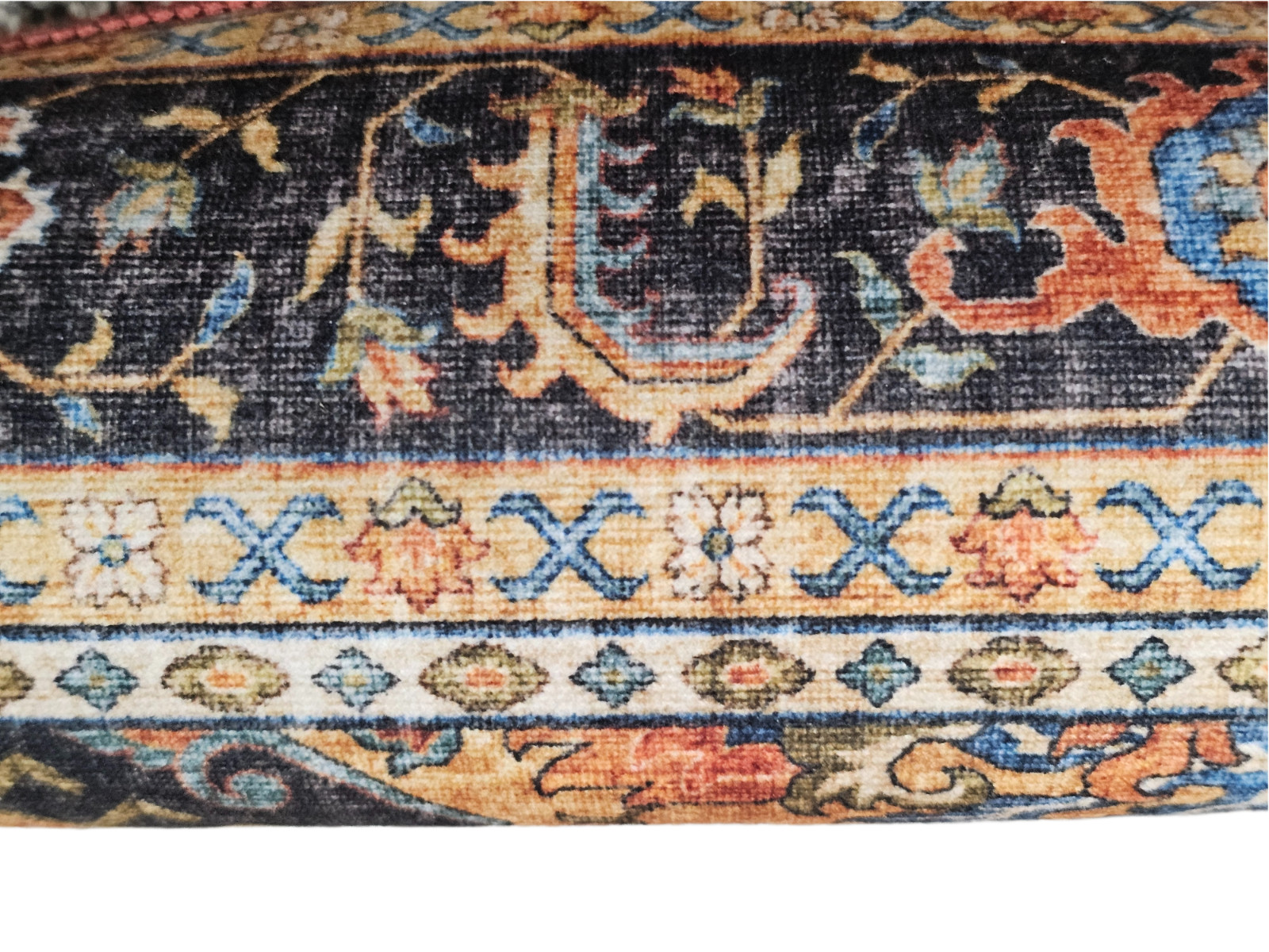 NEW Style Selections 2’6″ x 4′ Area Rug #5472499