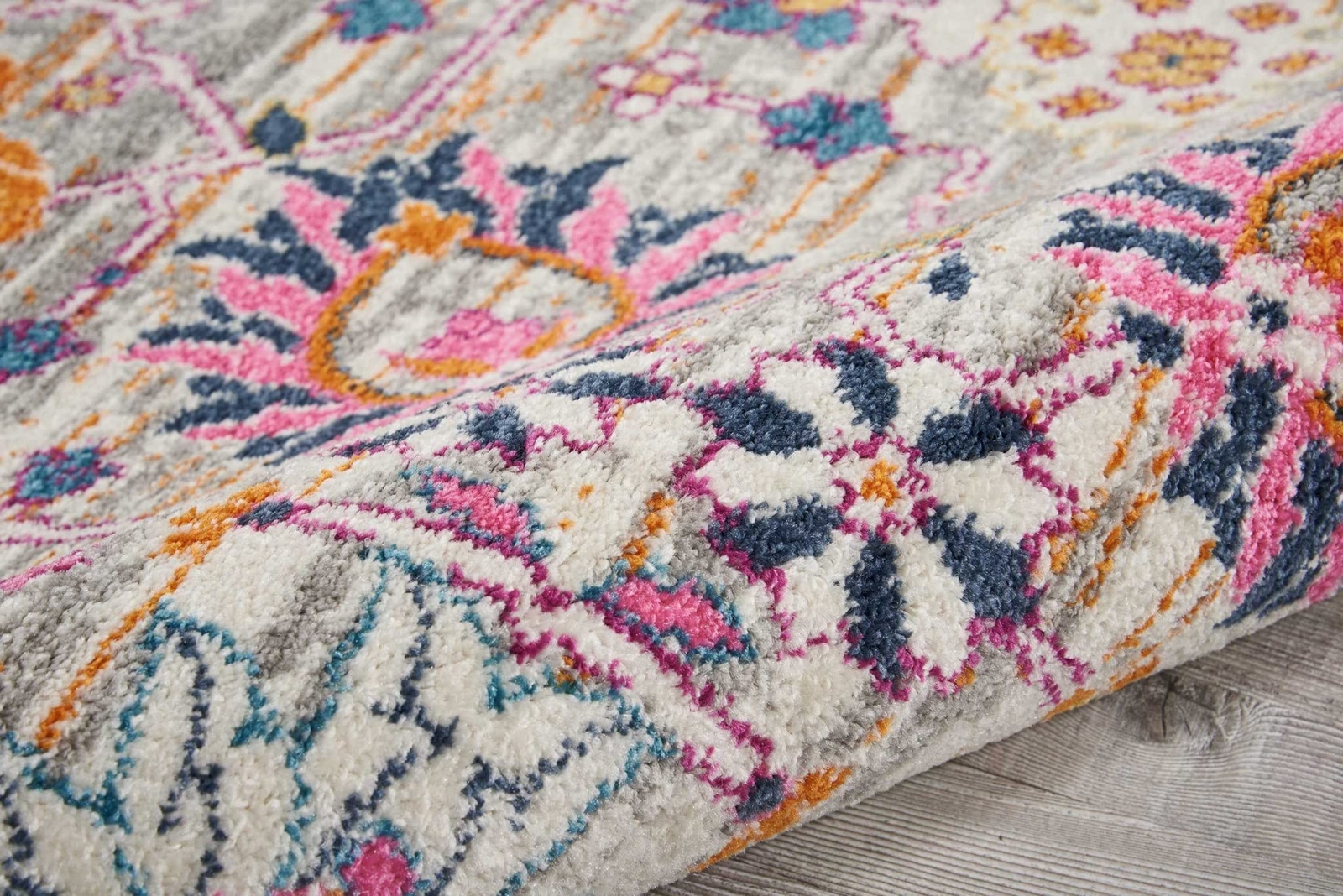 8′ X 10′ Silver Floral Power Loom Area Rug