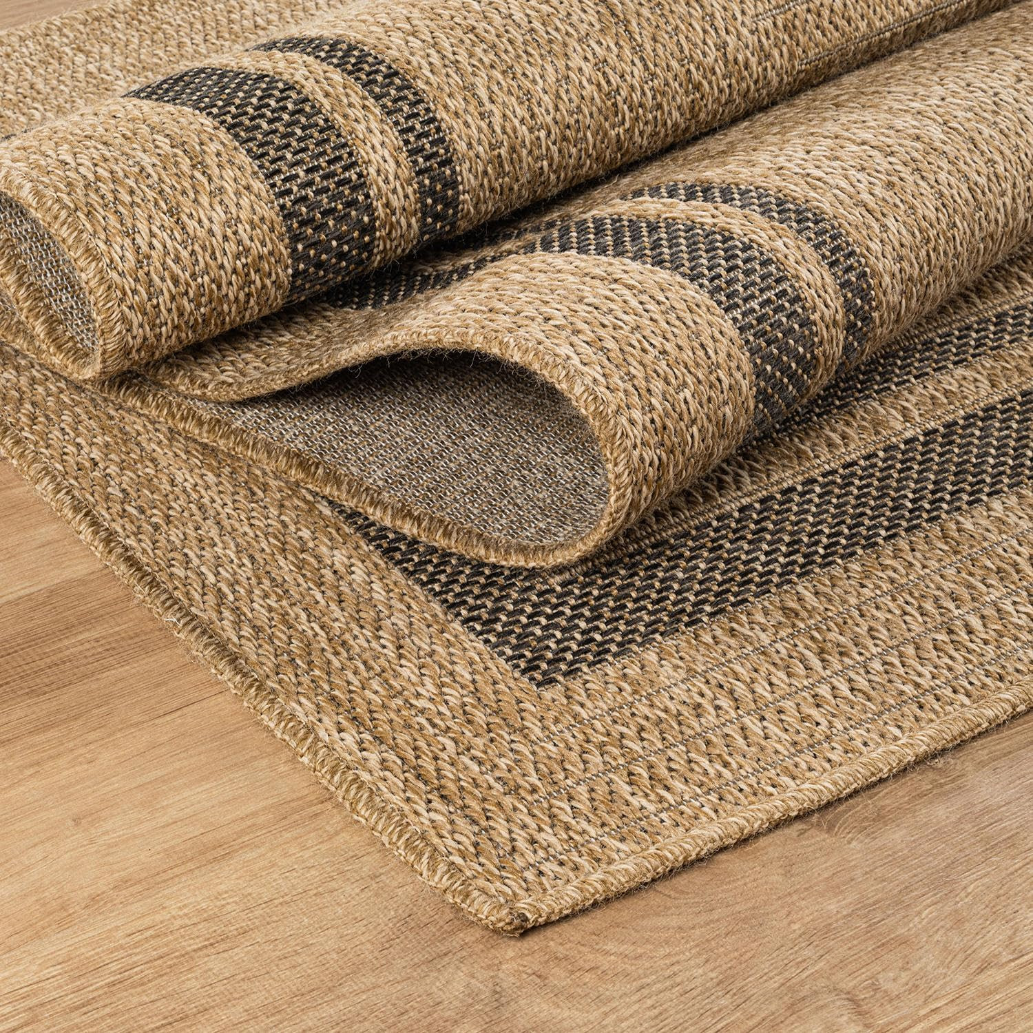 Stain-Resistant 5×7 Washable Jute Bordered Rug for Indoor/Outdoor Use