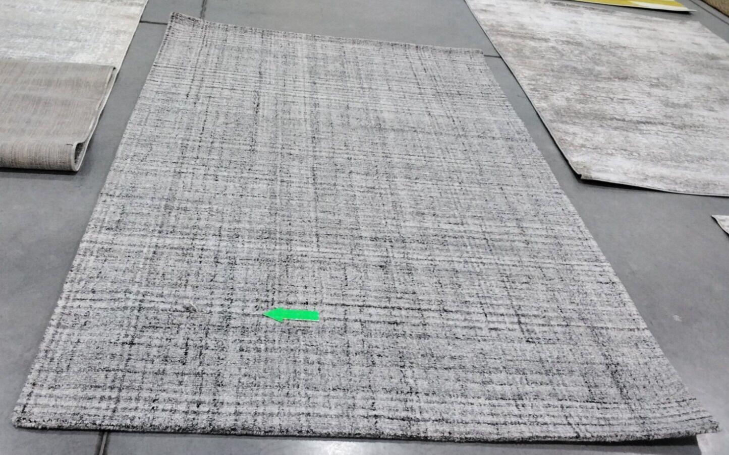 GREY / BLACK 6′ X 9′ Damaged Rug, Reduced price 1172752013 ABT141B-6
