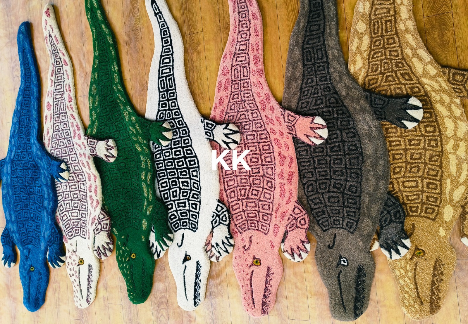 Crocodile Rugs Handmade 100% Woolen Hand Tufted For Home Decoration