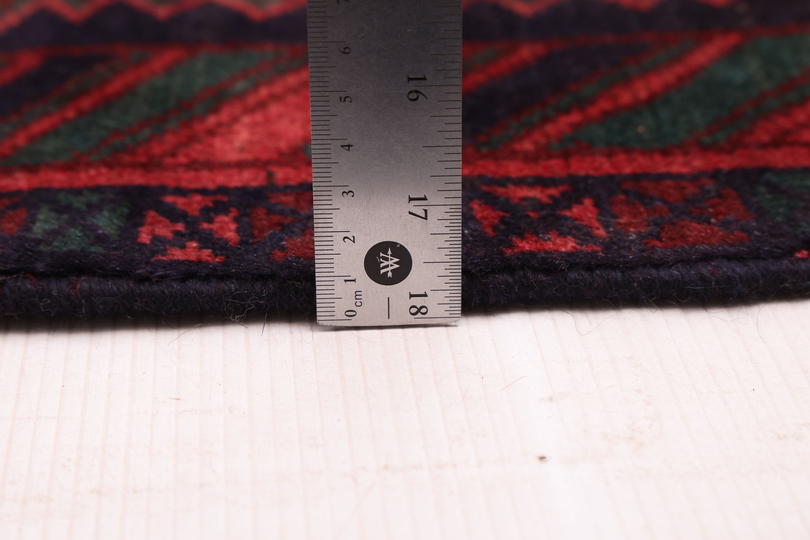 Vintage 4’3″ x 7’9″ Traditional Hand Knotted Vegetable Dye Wool Area Rug