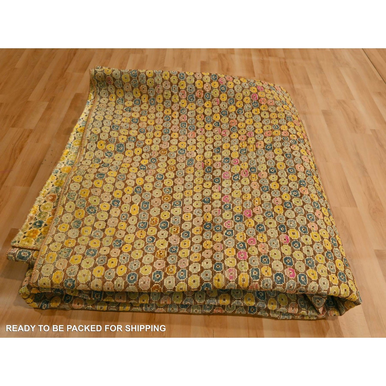 8’10” x 12’2″ Amber Gold THE BUTTONS Sari Silk Hand Knotted Oriental Rug R76201
