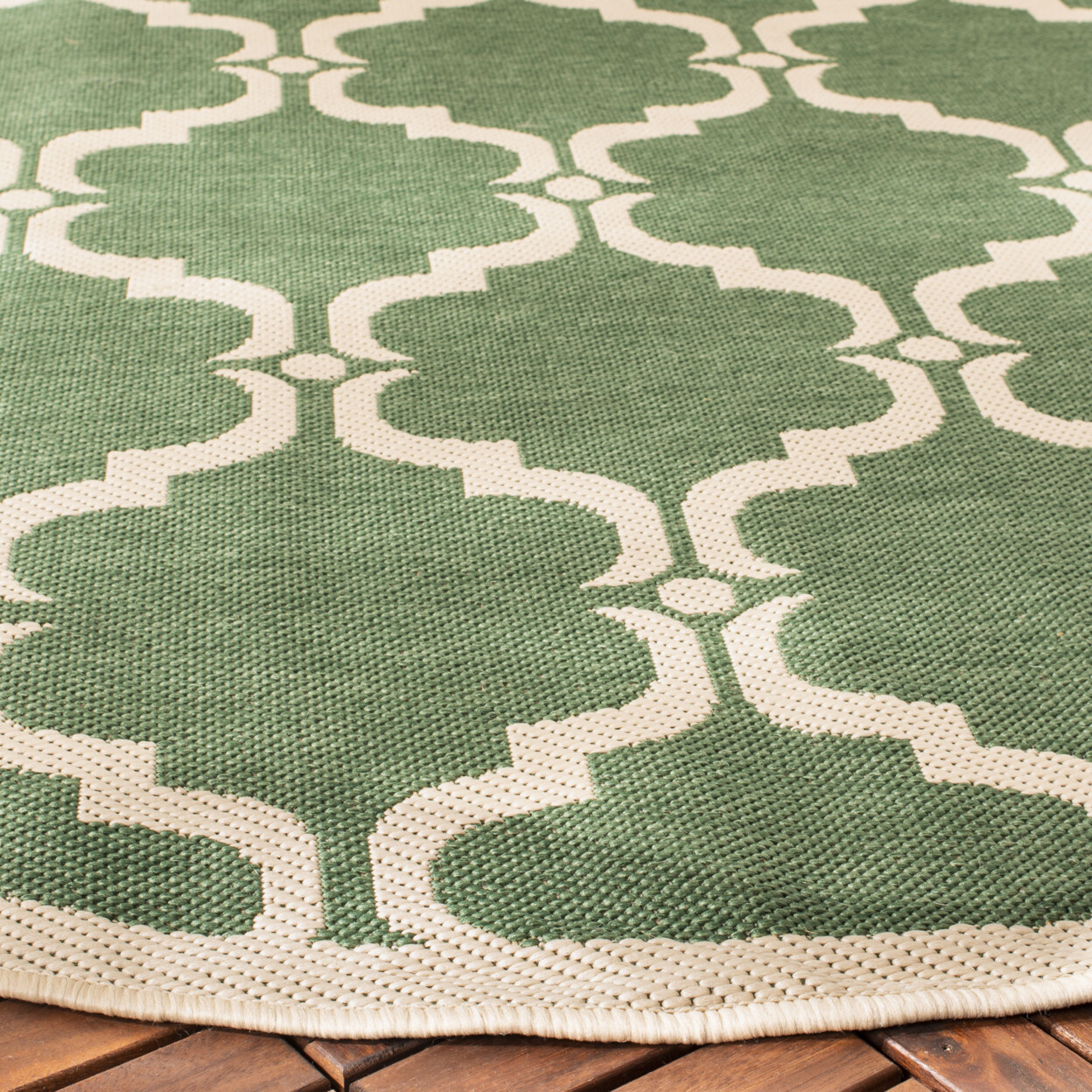 SAFAVIEH Outdoor CY6009-332 Courtyard Dark Green / Beige Rug