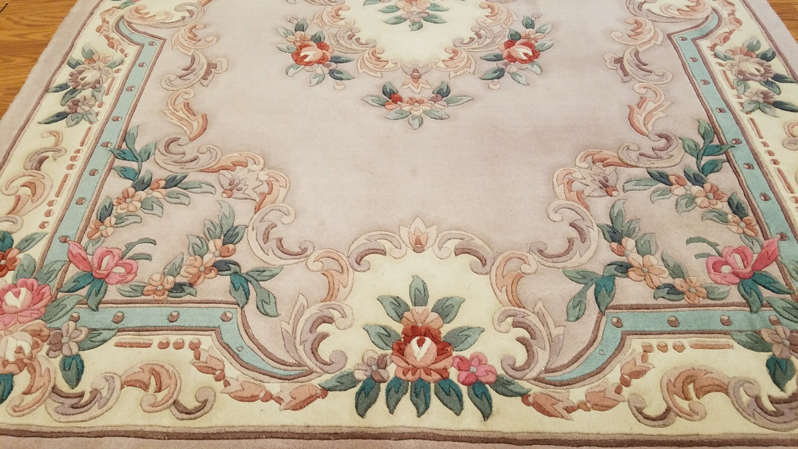 6 x 9 Hand Knotted French Aubusson 100% wool Area rug