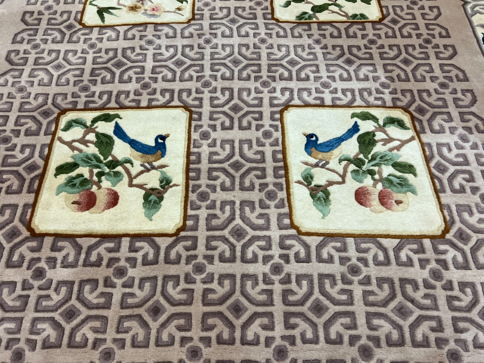 5’9″ x 9′ Chinese Art Deco Oriental Rug – Hand Made – Full Pile – 100% Wool